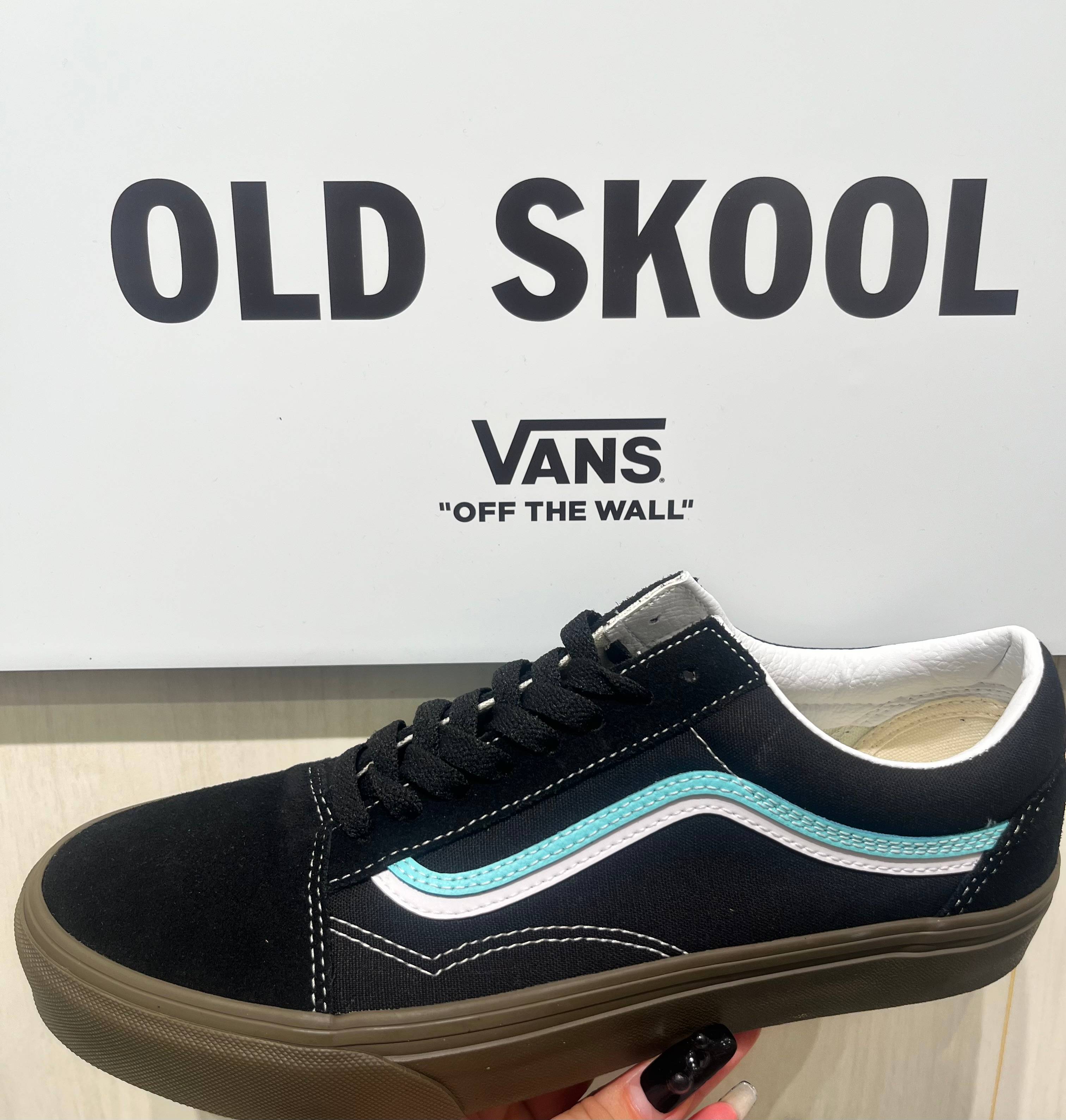 【NEW！】VANSオールドスクール